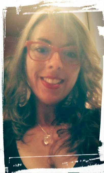 Feliz s&aacute;bado sabadete ✌️☀️ https://t.co/spIIvREoql<a href="/tag/gogo"class="tags"><span>#gogo</span></a><a href="/tag/postureo"class="tags"><span>#postureo</span></a>