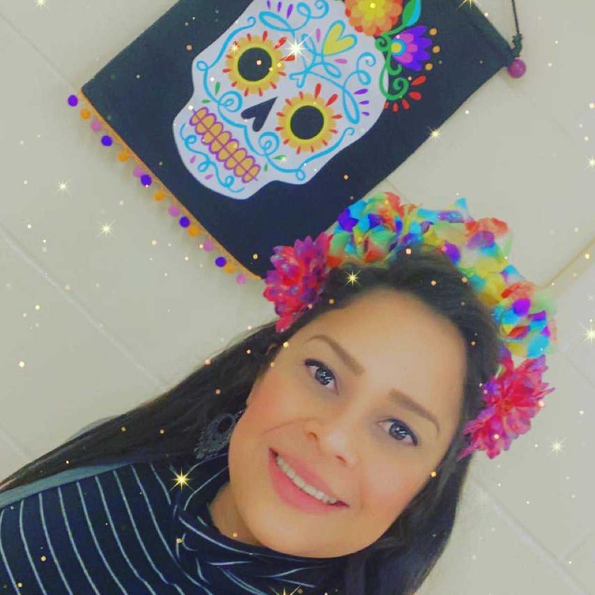 Angeliteacher's tweet photo. Feliz día de muertos ! #traditions https://t.co/eO6MonllZT