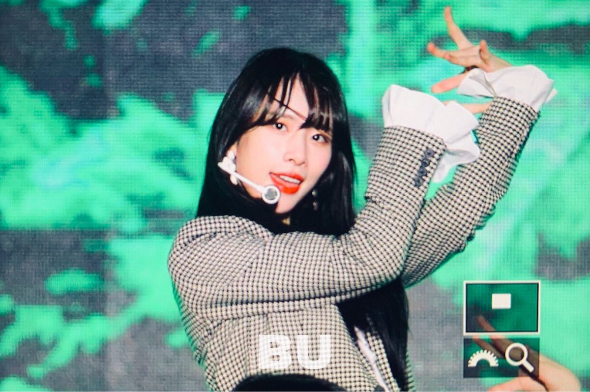 colorbutton94's tweet photo. 201031 KMDF

나는 잘 지내 요즘 잠이 좀 없어졌어~

#WJSN #우주소녀 #SEOLA #설아 https://t.co/7Q1vNFYqav