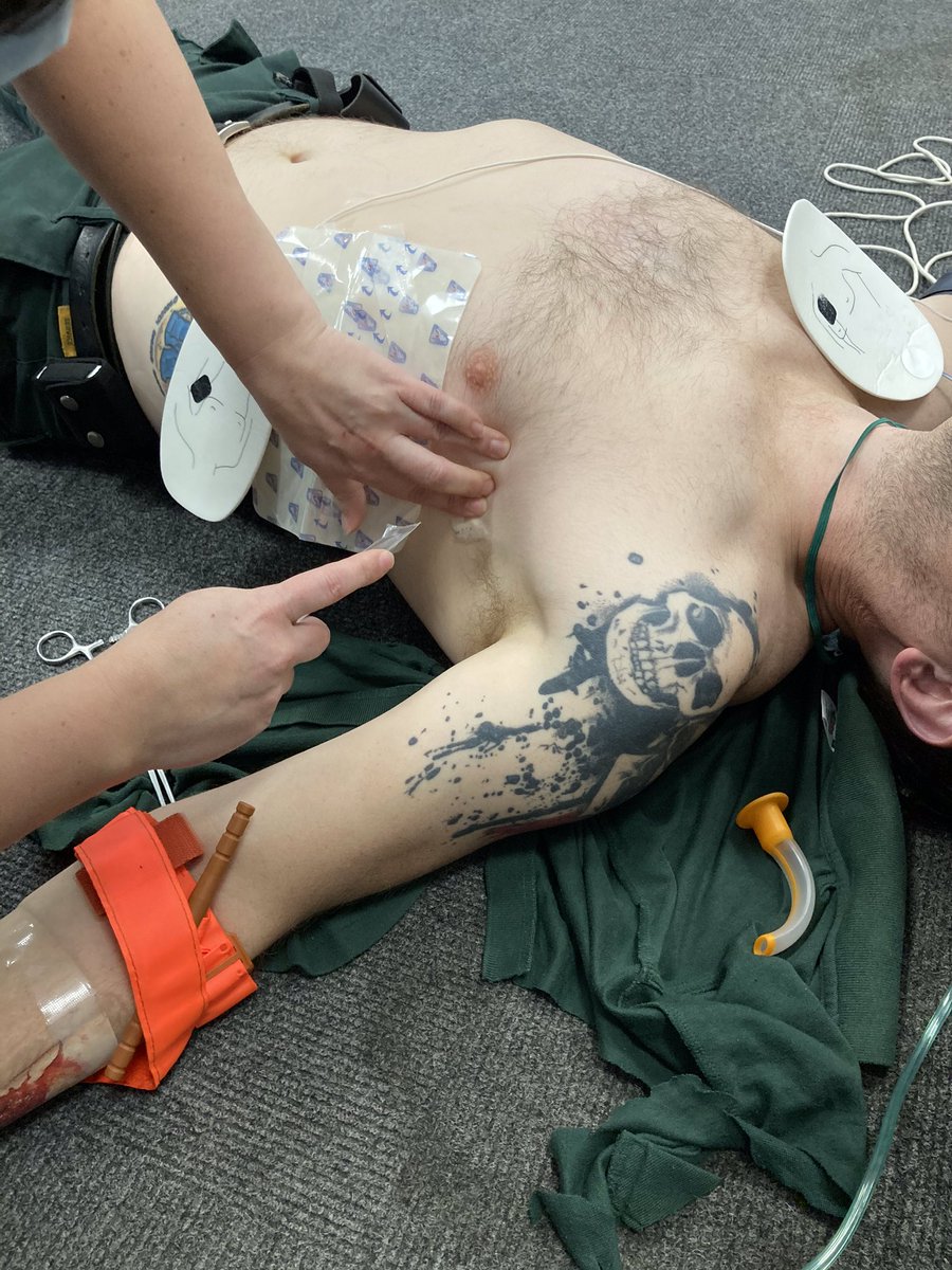 SECAmb_CCP's tweet image. Another busy Clinical Governance rotation completed for each of the 7 CCP teams: Ops support shifts on DCAs, practical skills training and moulage, teaching our new TAAP colleagues, case D&amp;amp;D led by TopCover Consultants and clinical audit of practice!