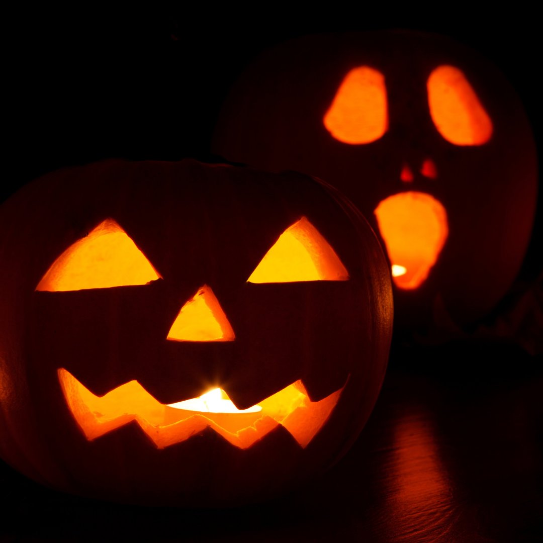 Happy Halloween everyone! The Full Moon in Taurus is conjunct to Uranus, making this holiday EXTRA spooky! We hope that you all have a great Halloween!