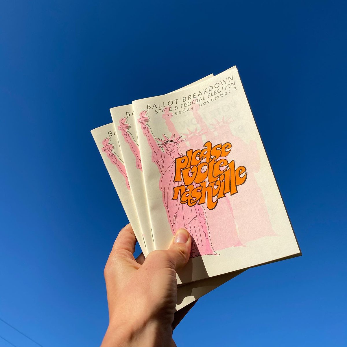 BriteHeartNow's tweet photo. Don't miss the Blood at the Root outdoor installation closing this Sunday, Nov. 1 @fristartmuseum! #VotingIsVital will also be there from 1-4 Today and Sunday too! Check out @EquityAlliance1 voter guides, @plzvotenash ballot breakdowns and get ready for #ElectionDay! #WeGrowBATR https://t.co/dlbAT9LOAo