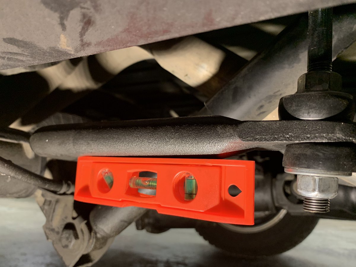 EricTheCarGuy's tweet photo. Happy Halloween everyone! The rear stabilizer bar on the back of my truck has bothered me since I installed it. I decided to take the time to make adjustments to make it parallel to the ground. What are you doing today?#etcgdadstruck #suspension #stabilizerbar #happyhalloween https://t.co/Dw8XprEuuQ