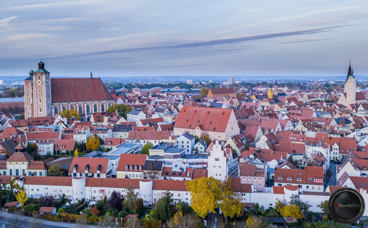 IN_flowmotion's tweet photo. Es herbstelt :-) Altstadt Ingolstadt
#ingolstadtcity #ingolstadt #bayern #deutschland🇩🇪 #dronephotography #drones #dji #inspire #aerials #aerial #herbst #autumnvibes🍁 #autumn #inflowmotion #filmproducer #filmmaker #Luftbildaufnahmeningolstadt #luftbilder #luftbild #münsterkirche https://t.co/exirw7j9yi