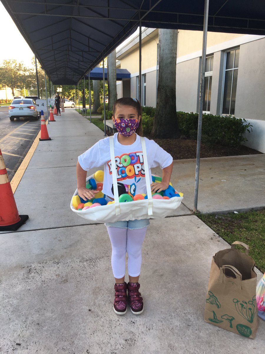 NBPSLower's tweet image. Our students bring so much joy and happiness to every day. We had so much fun yesterday! Thanks to @NbpsChristina for the treats. @NBPSEagles