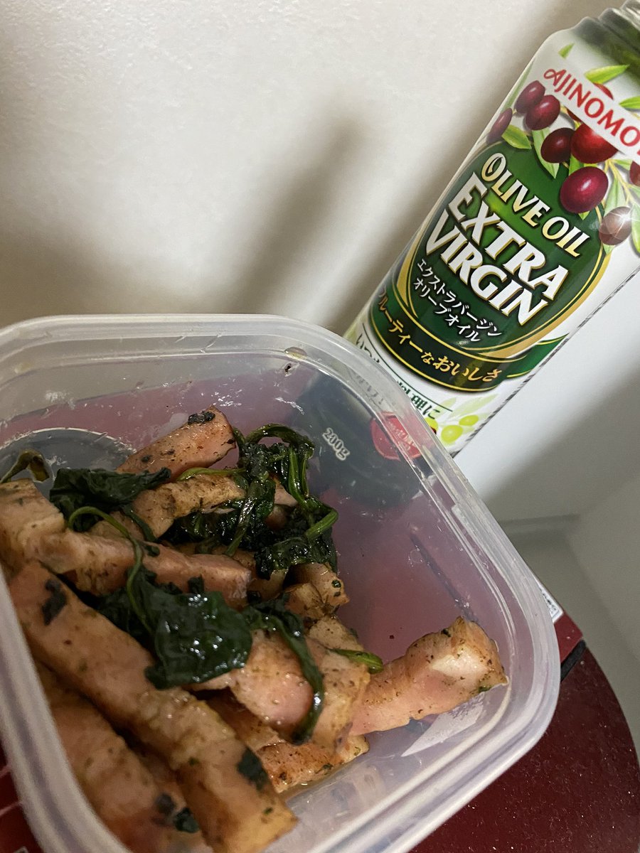 skyaround0214's tweet photo. ほうれん草とベーコンの炒め物
お弁当のおかずに🍱

#さとしポパイキッチンタイマー
#Jオイルミルズ 
#時間はかってさとしポパイ https://t.co/8LliqgEDFd