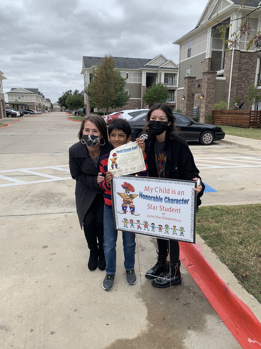 LoneStarElem's tweet photo. More #HonorableCharacter “Remote Learner”winner!! So excited to get to see and honor these amazing kids and their families! @KellerISD https://t.co/mgwubjQpq7