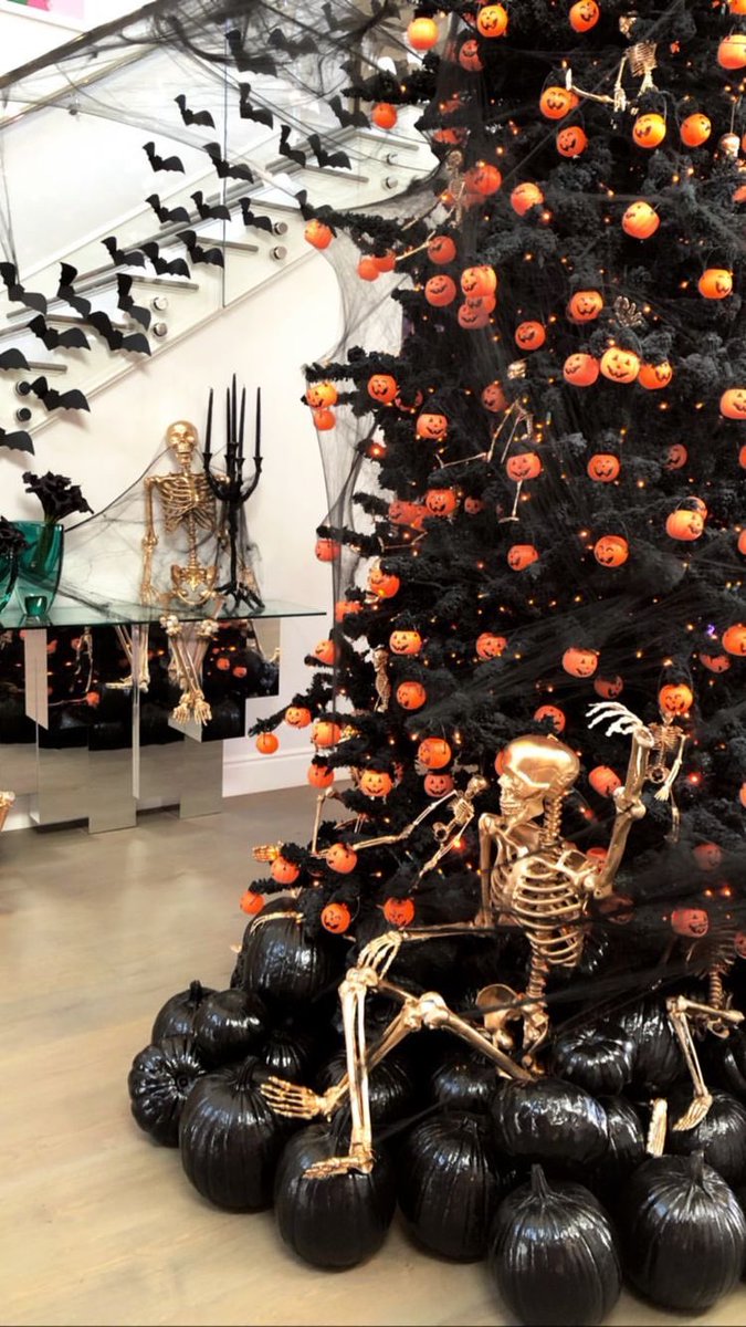 skinnylatttes's tweet photo. Happy Halloween 🎃 https://t.co/FquEZLx0FR