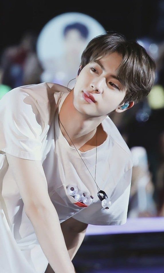JinnieBR's tweet photo. Seokjinnies! 

RT + reply

I vote for #KimSeokjin #Jin for 100 Most Handsome Men of 2020 #TbWorld2020 #MostHandsomeMen @BTS_twt https://t.co/5I4wjo6tMx