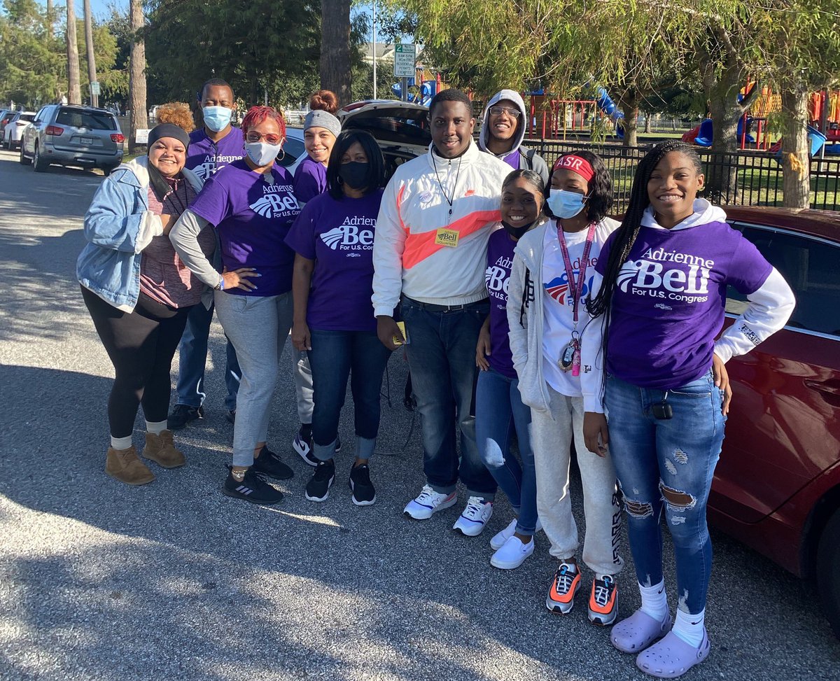 AdrBell's tweet photo. No voter left behind. #FlipTX14 #VoteforBell #Galveston https://t.co/LXupnnvrYh