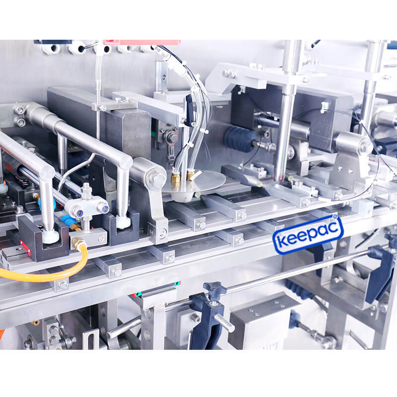 keepackaging's tweet photo. Linear Doypack machine + Corner Spout Pouch - A product that will never disappoint you. https://t.co/qfxOlkaqIV #snackspackagingmachine #automaticmilkpackingmachine https://t.co/6wdGAKIGHc