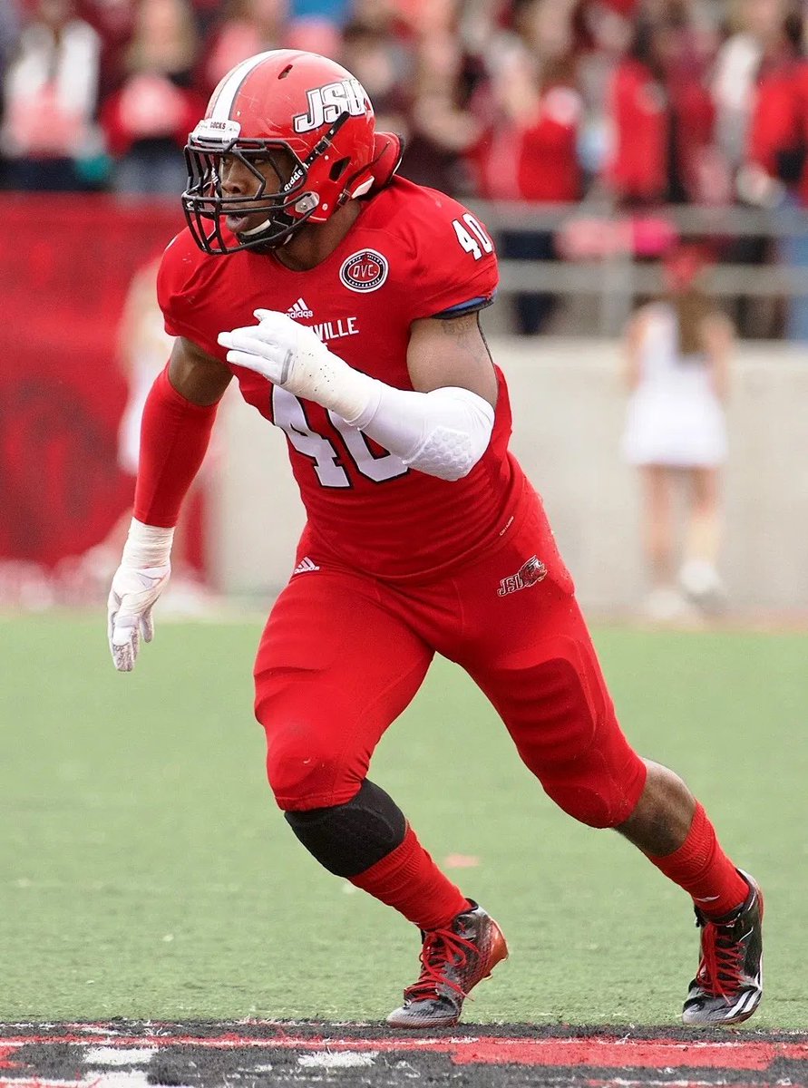 MitchE90's tweet photo. Blessed to receive an ⭕️ffer from Jacksonville State University ‼️@ShadesValleyFB @jamiemitchell85 @coach_willgreen @JSUGamecocksFB @CoachHouston @ChadSimmons_ @ALLGASTRNG https://t.co/zVtqstIAsu
