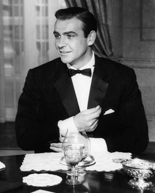 CathKeng's tweet photo. Rest in Peace. You had always been my favorite Bond. 
#RIPSeanConnery https://t.co/hDyPO8CSHB