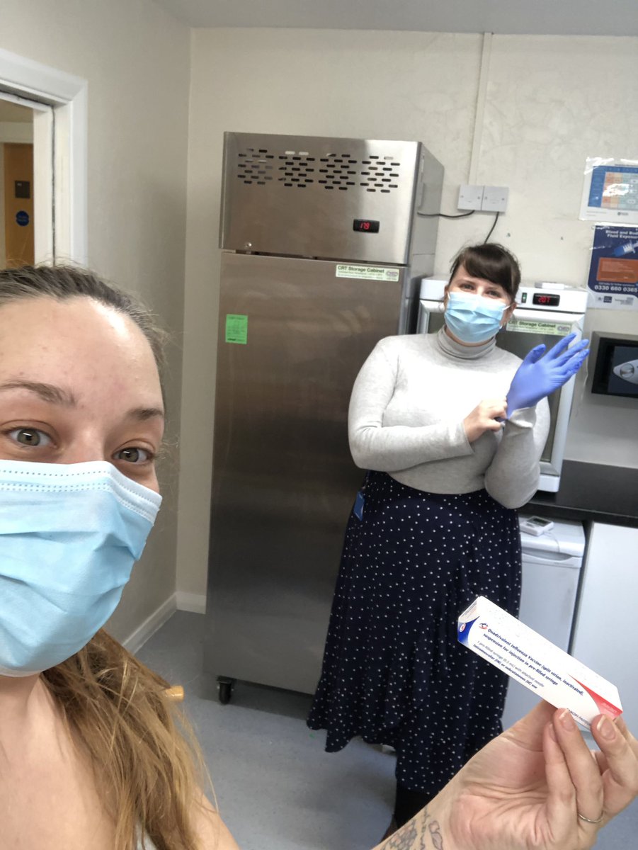 #haveyourjab Saturday flu jabbing at FTB! <a href="/JoHemming/">Jo Hemming</a> <a href="/AlexanderDBorg/">Alex Borg</a> @BWCHBoss