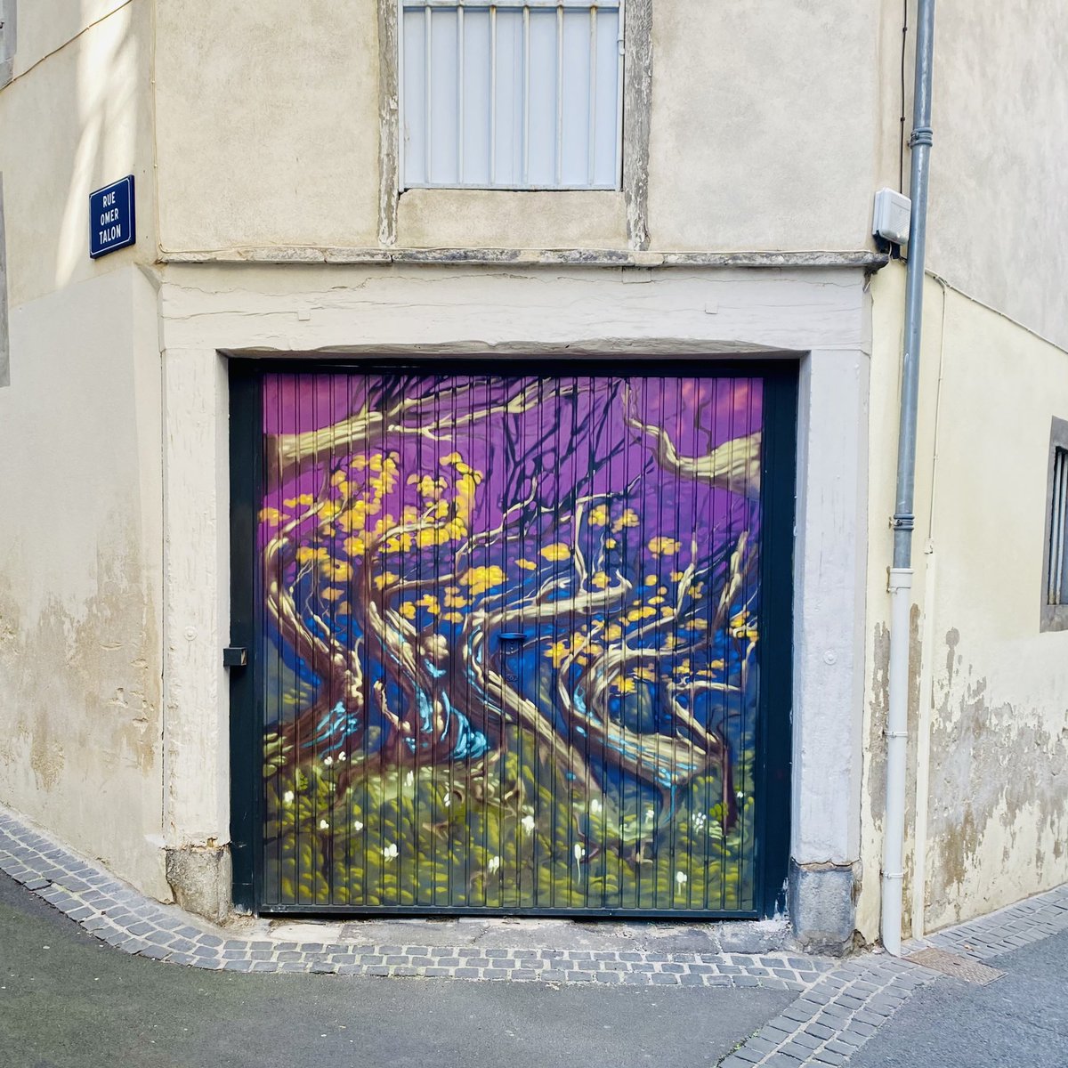 filbiniou's tweet photo. Découvrir des œuvres #StreetArt du parcours SuchArt63 à @ClermontFd...

Et se dire qu’il faudra attendre au moins 4 semaines pour avoir de nouveau un peu de #Culture 😔 https://t.co/sCMfRPlrwT