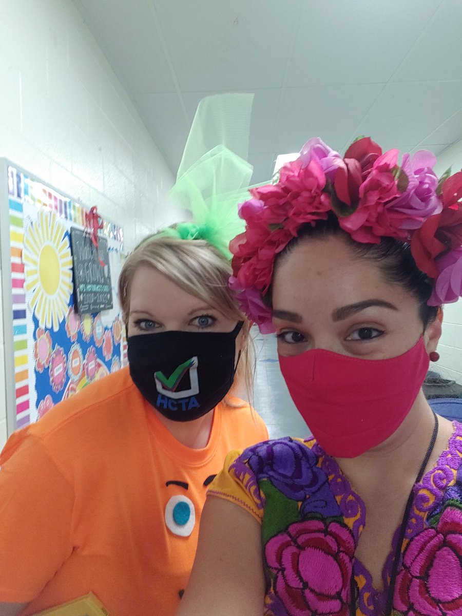 MrsG_K5ART's tweet photo. So many characters @ChilesElem yesterday! 🥰😂 https://t.co/vZoCYNoztD