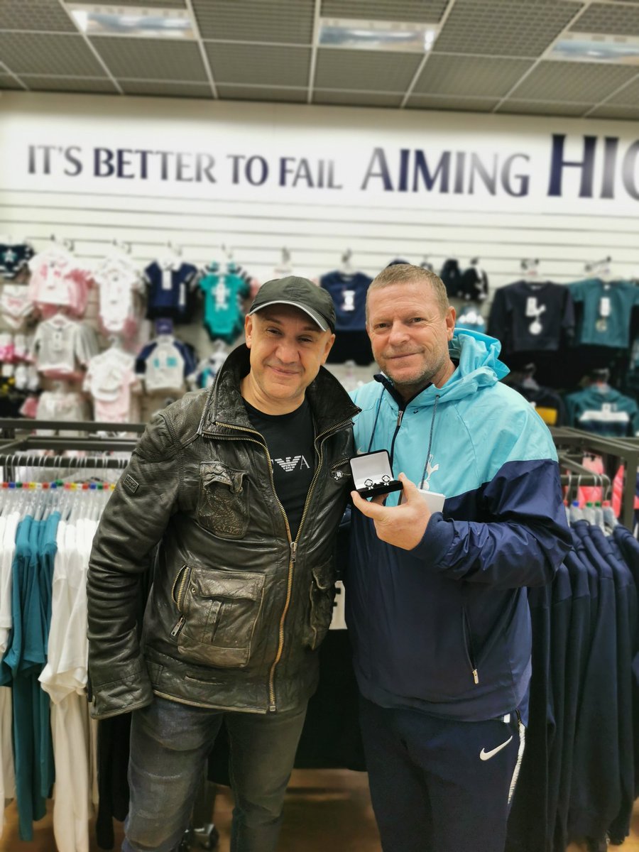 Popped in to the <a href="/SpursOfficial/">Tottenham Hotspur</a> shop in #stevenage to see my friend and lovely chap <a href="/1MickyHazard/">Micky Hazard 525</a>. <a href="/SpursFoundation/">Tottenham Hotspur Foundation</a> @SpursOfficialFR
#TottenhamHotspur #spurs
