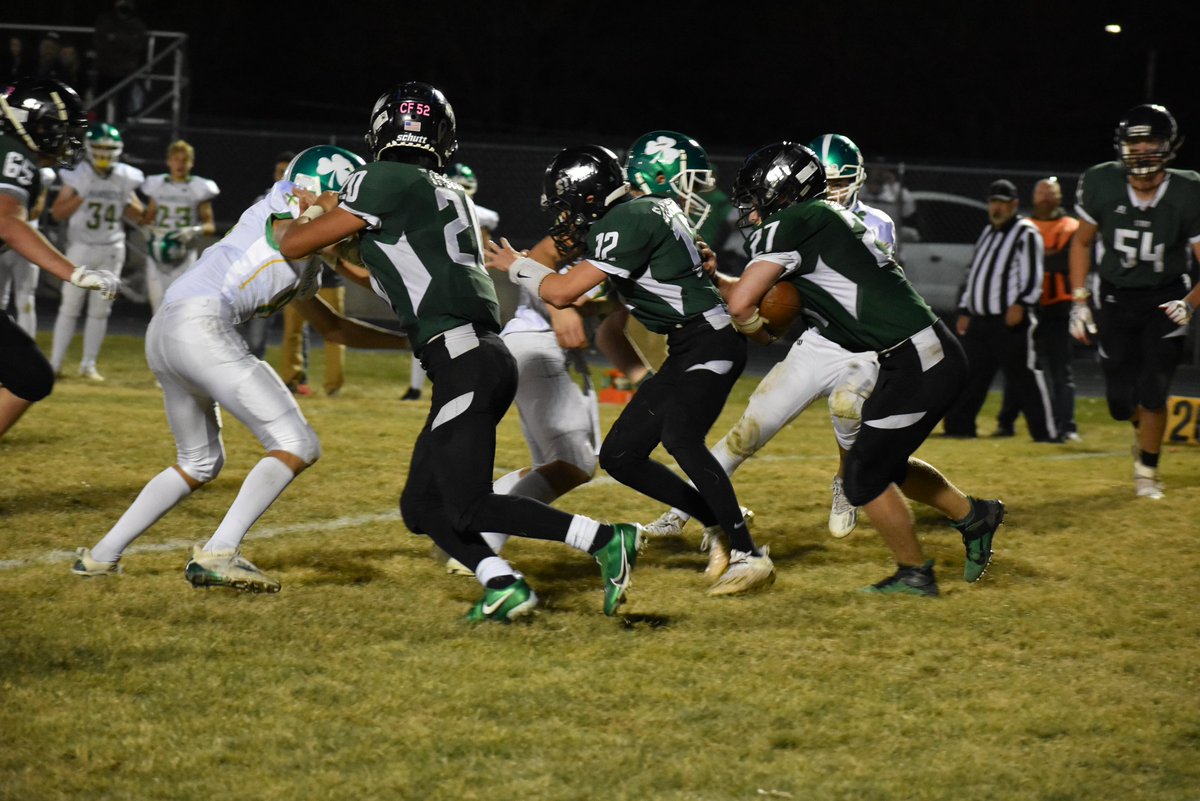 epicteamcamps's tweet photo. Creek Valley vs Spalding Academy
🏈📸 by Brandy Isenbart 🚨🚨
#EpicBattle between @CVStormFootball and @SpaldingAcademy #epicfootballcamps #sixman https://t.co/i6ak3lBTXp