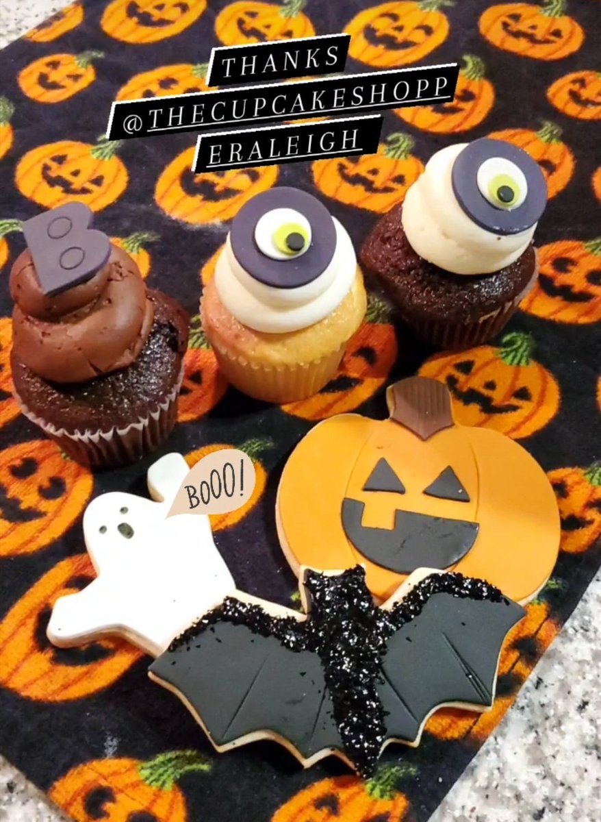 BeerMeatSweats's tweet photo. Adult Trick-or-Treat means stopping by the @bakeshopgirl on your way home 😍😍😍 https://t.co/0E1abJvjhD