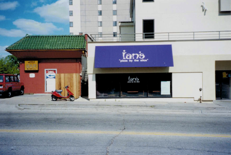 Ian's Pizza Madison tweet media