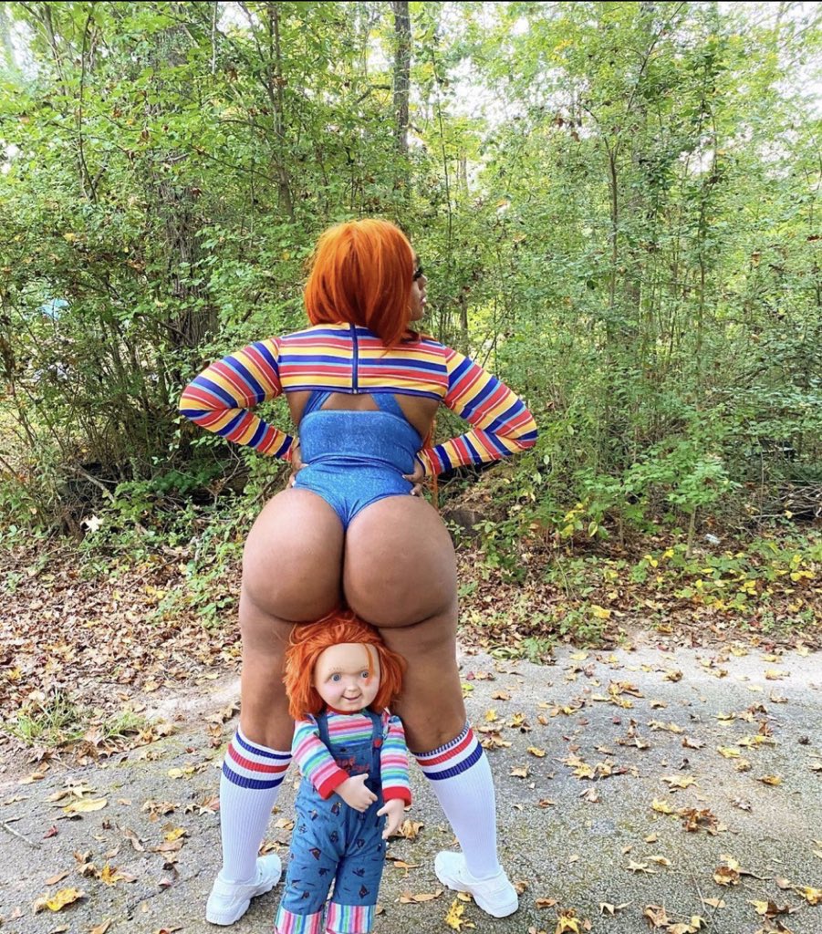 juicyyri's tweet photo. Happy Halloween 🤪  dm for prices https://t.co/jANFjQ09Wk