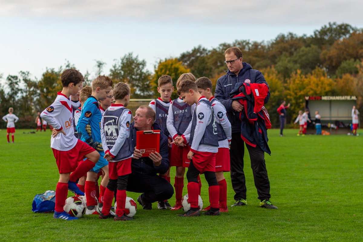 MVC'19 is trots op al die vrijwilligers, die juist in deze tijden het mogelijk maken dat al onze jeugdspelers kunnen voetballen 🤍❤️ <a href="/KNVB/">KNVB</a> <a href="/KNVBZuid2/">KNVB Zuid 2</a>