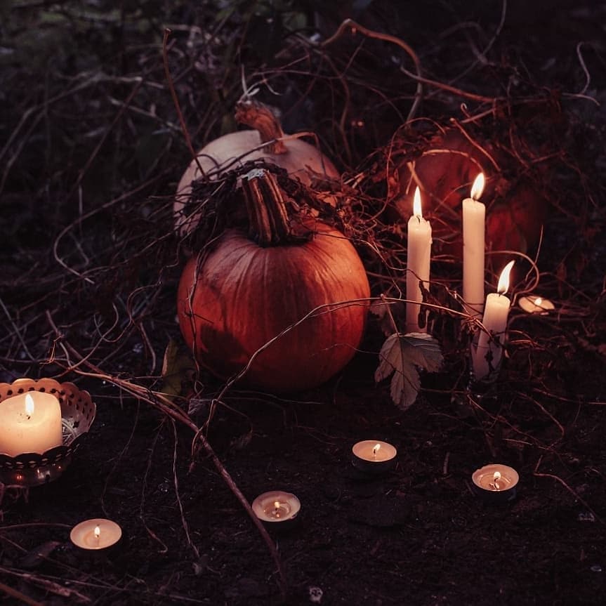 AncientSkillsEN's tweet photo. Halloween 🦇🎃🕸️ #AncientSkills #HappyHalloween #Halloween #Halloween2020 #HalloweenAtHome #IrelandHomeofHalloween #halloweenUSA #AS https://t.co/tnFyFj2wkE