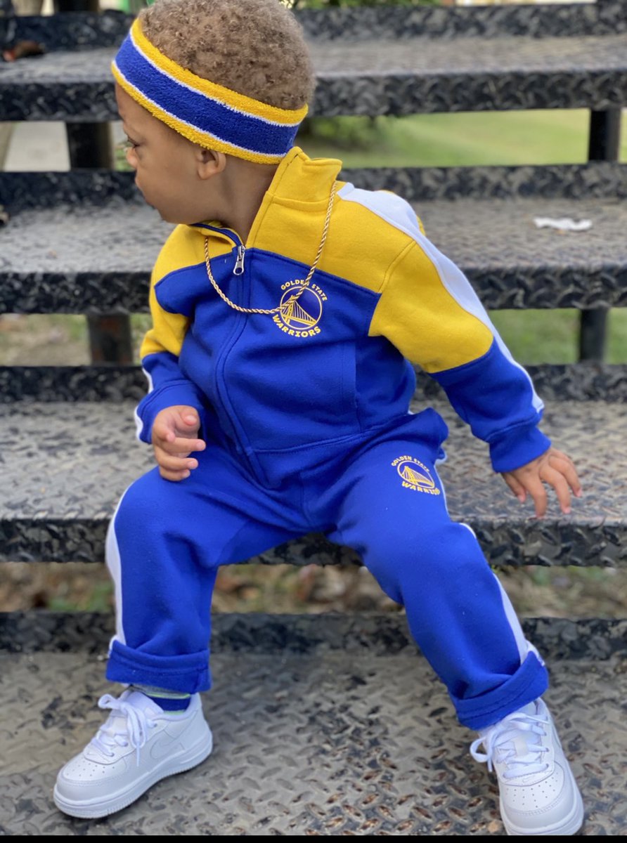 whoopj44's tweet photo. i been steph curry with the shot🏀 , been cookin with the sauce Chef Curry with the pot boy👨🏾🍳
#BabySteph💙💛 @StephenCurry30 https://t.co/LqJuIJ2Acm
