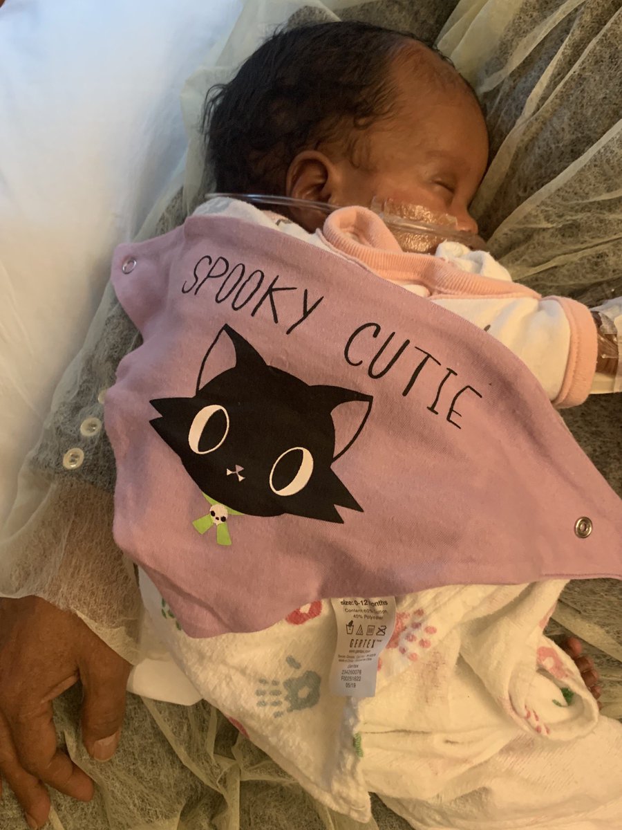 QuentinYoumans's tweet photo. What a difference a year makes. 

Halloween 2019 vs. 2020!

#26Weeker #MiracleBaby #Love 

How it started:          How it’s going: https://t.co/swVeGrZbtT