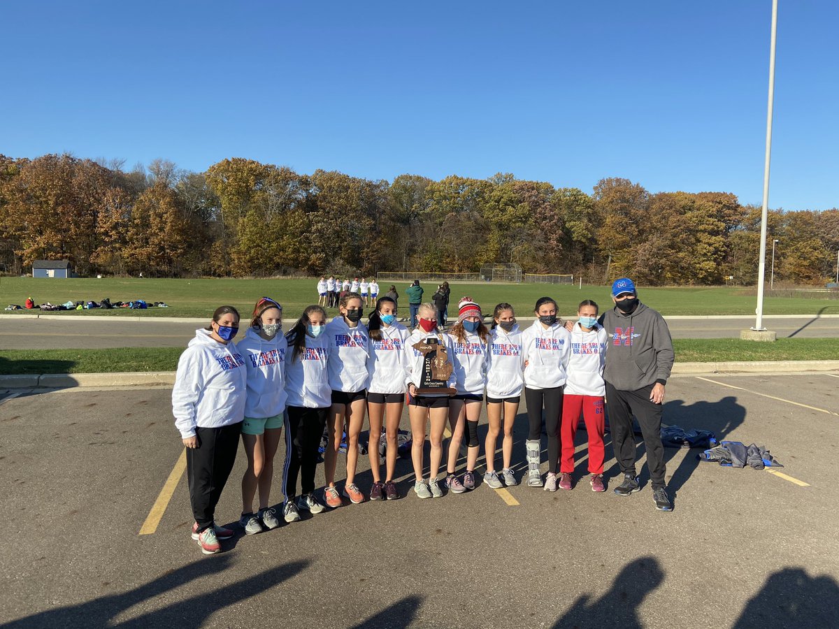 masonbulldogsad's tweet photo. Mason Girls Cross Country wins Regional.  Mason Boys finish in 3rd; both teams advance to MHSAA Stste Championship Meet on Friday! 
#TrueToTheRedandBlue https://t.co/0KXqFgn9JT