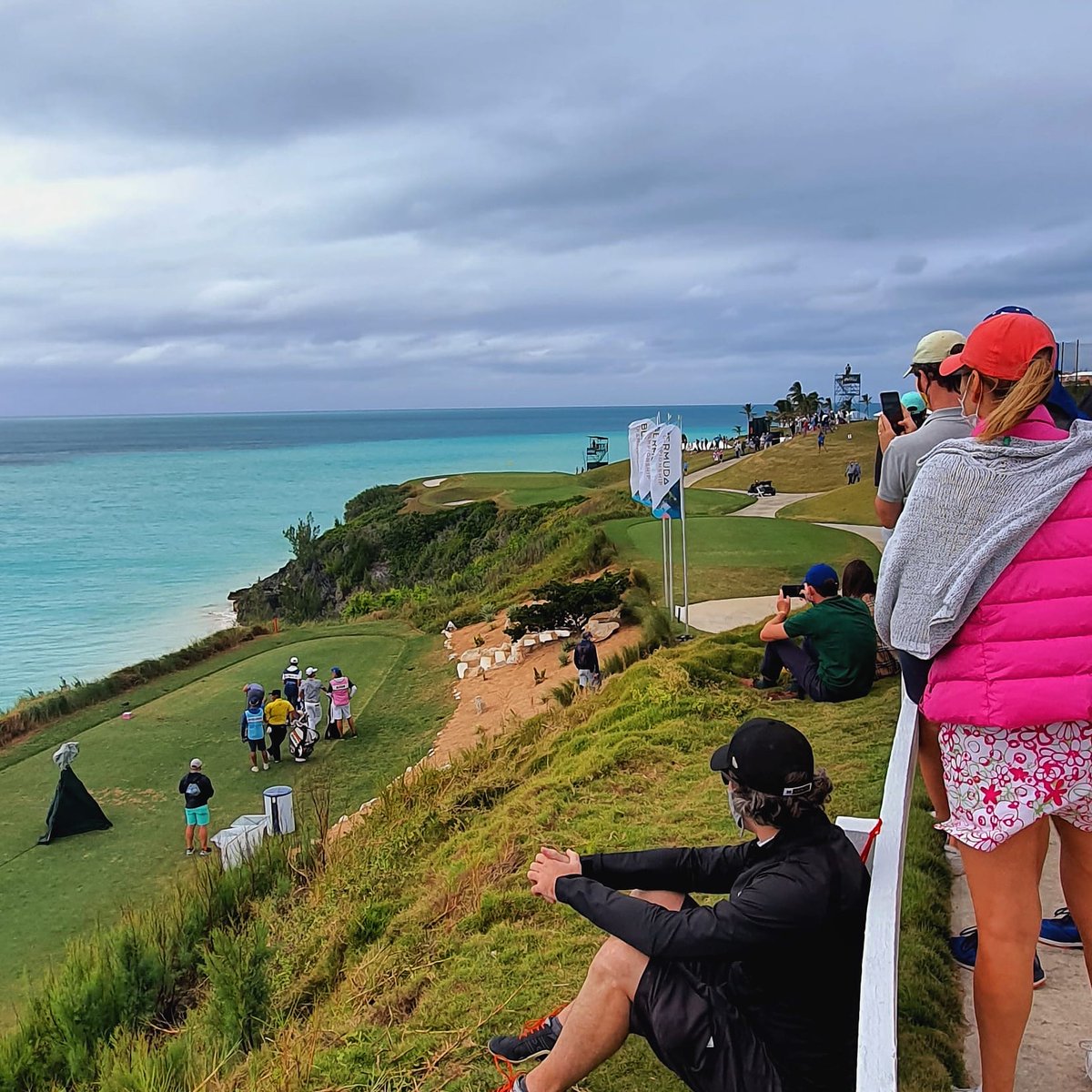 The 16th never disappoints.  Fans continue to flock to this signature hole.
#PortRoyalGolfCourse 
#BERMUDACHAMPIONSHIP