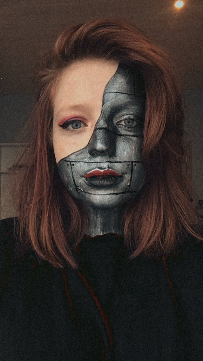 Gold3nHabits's tweet image. #LPHALLOWEEN HERE IS ALL THE MAKEUP I DID FOR THIS AMAZING SHOW #LPMakeUpComp (part 1)