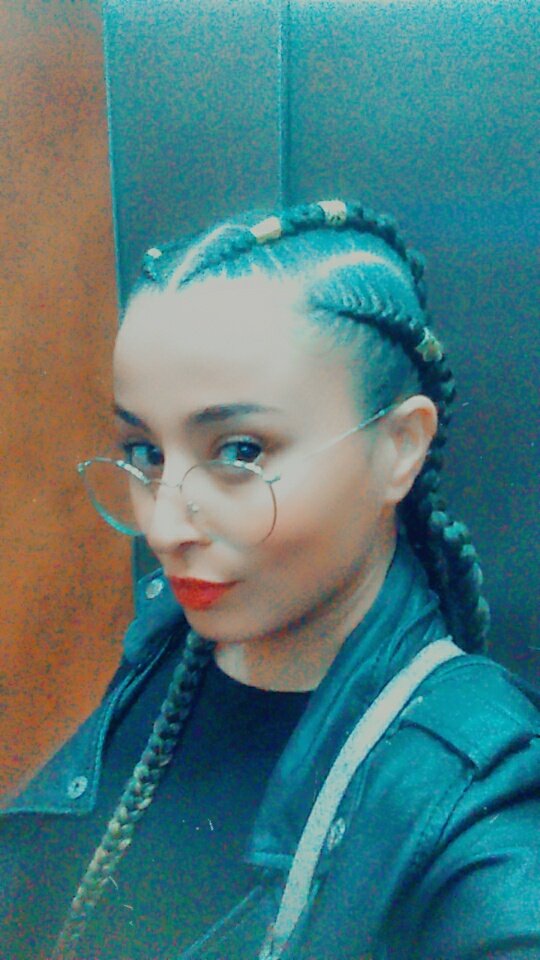 Sabrina078's tweet photo. Bon aller je vous partage ma peucou du moment ! #BoxerBraids https://t.co/T2PdzSYeaa