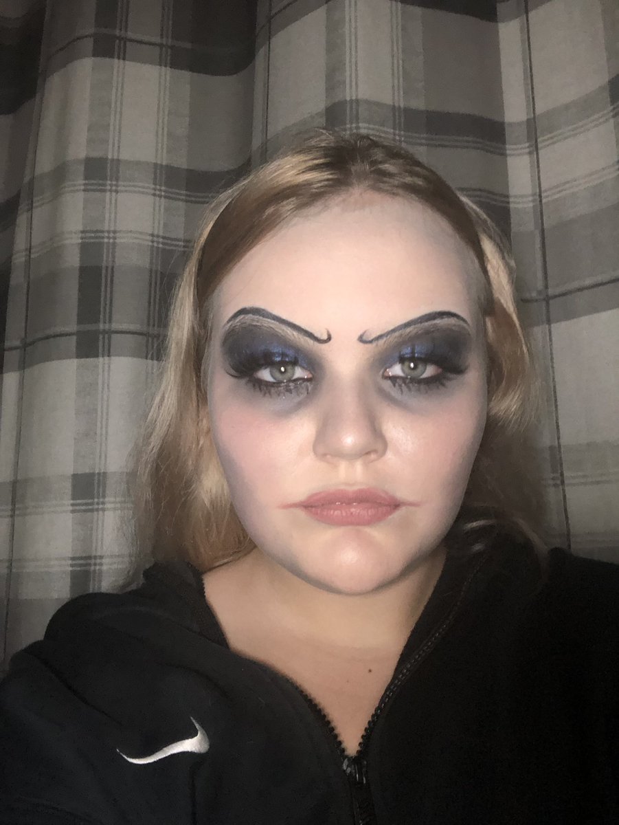 darkzystoffee's tweet image. Corpse bride on a budget #LPHalloween #LPSHOW #LPMakeUpComp #LPShowAct3 #LP3