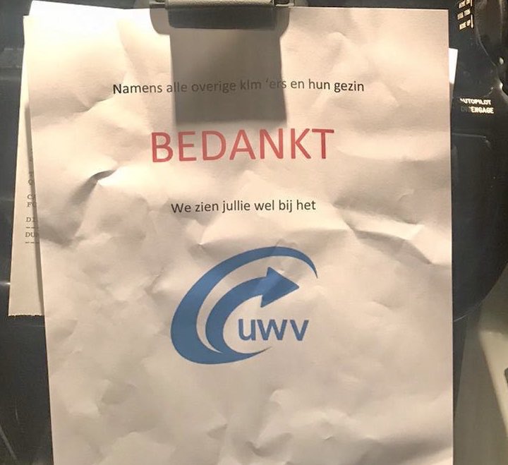 dsajet's tweet photo. Grondpersoneel kan bloed piloten @VNVPresident wel drinken. Boodschap aan de eerste de beste piloot die morgen deze KLM-737 meekrijgt @NHNieuws https://t.co/MIMyTXm2AJ