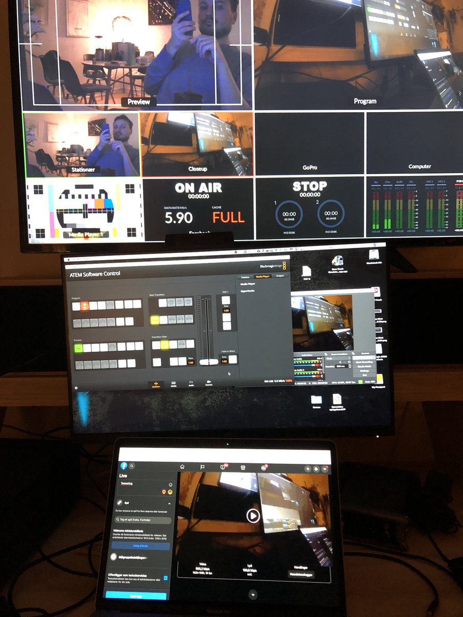 gminorscale's tweet photo. Got some streaming gigs in the nearest future, so I took the opportunity to up my gear and get it to know it better. At least least it looks pretty cools with all the shining lights and fancy preview displays.
See ya at @InteractiveDK #growinggames in a few weeks! 🎬 https://t.co/JdqYpaeDPJ