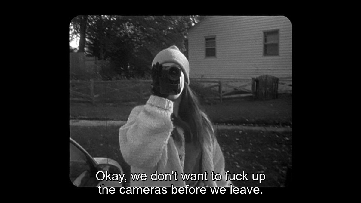 when i first watched... as late as feb 2017... i instantly fell in love at this sequence. being thrilled by the possibilities of the medium, getting to record one another, but also an elegant way of setting up: this is what each lens looks like & what goes into telling this way