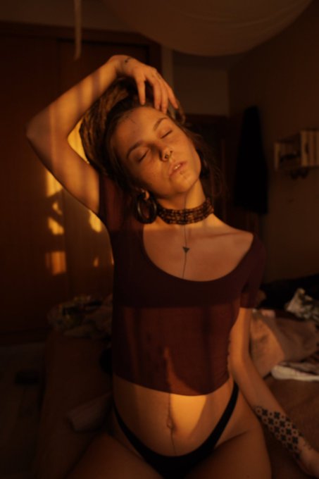 My 50% sale ends in less than 3hours! 7.50$!!  Hurry up if you don't want to miss it! https://t.co/VPFer0j0ci