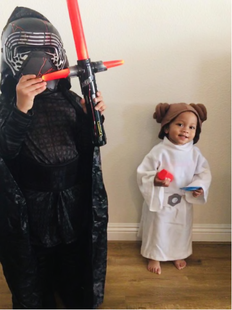 ATT's tweet photo. Little dinosaurs, princesses, and witches everywhere! We're gushing at these adorable #Halloween costumes from our employees and their little ones. 🎃🦖👑 #LifeAtATT https://t.co/r1hv9YdgxU