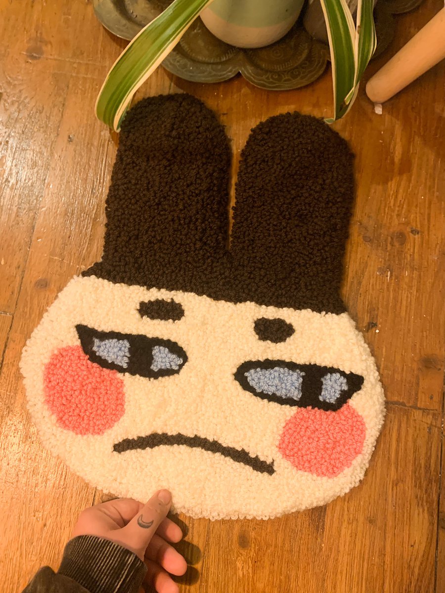 splashjaguar's tweet photo. 12 hours, 3 plasters, 148 coffees and 10 hours of moral support from @bamboopartition later he’s finished 🥺💛

Genji is now gonna warm my feet in my office 🌞

#acnh https://t.co/otx82c1oaw