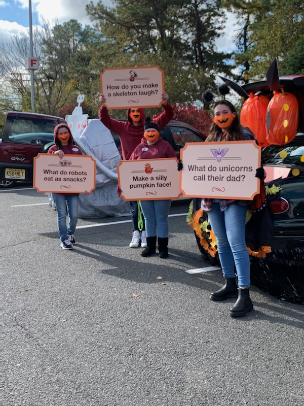 JessKTGT's tweet photo. Such a fun day at T1153! Happy Halloween everyone!#T1153 #HappyHalloween #D450 @heatherkesting @PaigeeVeta @MaryPrincessTGT https://t.co/nx4frwCwts