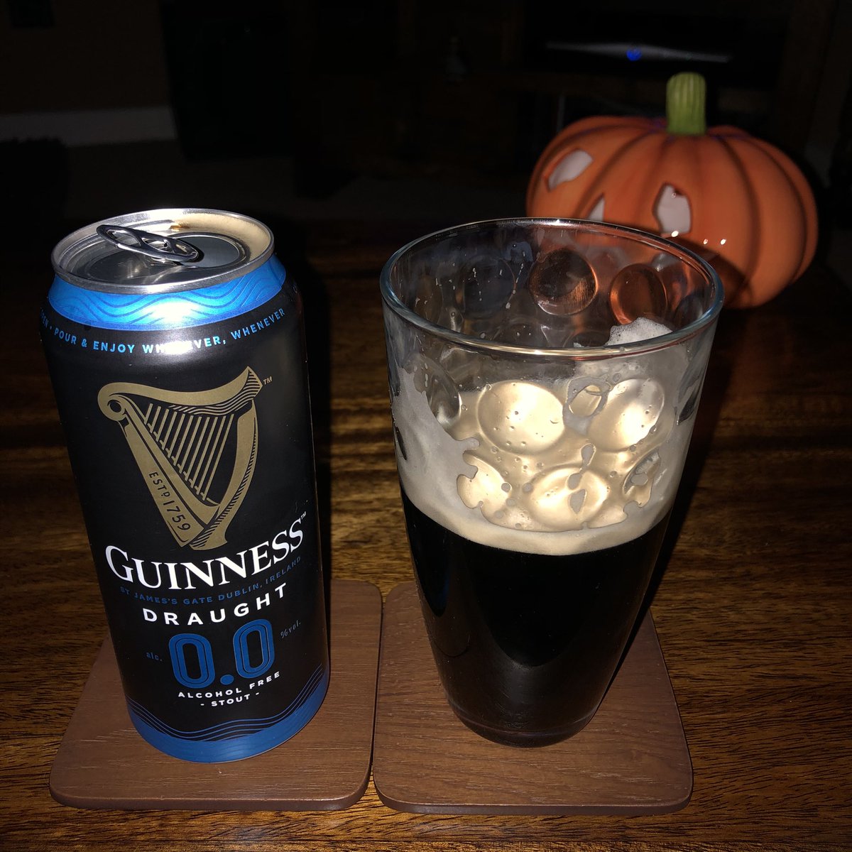 TheTalkingThumb's tweet photo. I know that you wonβt all understand this, but as a few of you asked for a review of this new product.
Here goes, in my humble opinion @GuinnessIreland have nailed the 0.0 version of their world famous product!
Tastes just like the original!
#coldfiltered #guinness #superb https://t.co/ttrtPmMo6H