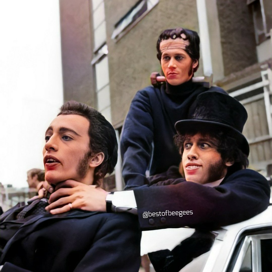 BestOfBeeGees's tweet photo. #HappyHalloween
#beegees #thebeegees #bestofbeegees #beegeespost #beegeesfan #beegeesgreatest #gibbbrothers #brothersgibb #barrygibb #robingibb #mauricegibb #beegeesforever #music #musicians #songwriters #artists #gibb #brothers #gibbfamily #bodding #boddinggibb #mo #mogibb #60s https://t.co/LZTpnknVU9