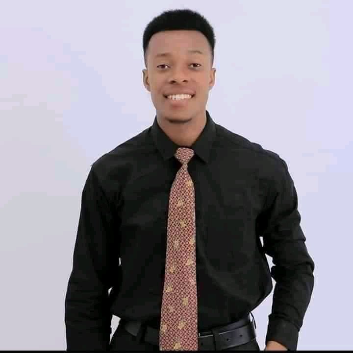 Nelsonigwejnr's tweet photo. If he knew the youths are cowards he wouldn't have... Rest in peace bro
#LekkiMassacre https://t.co/QKW9ym60cl