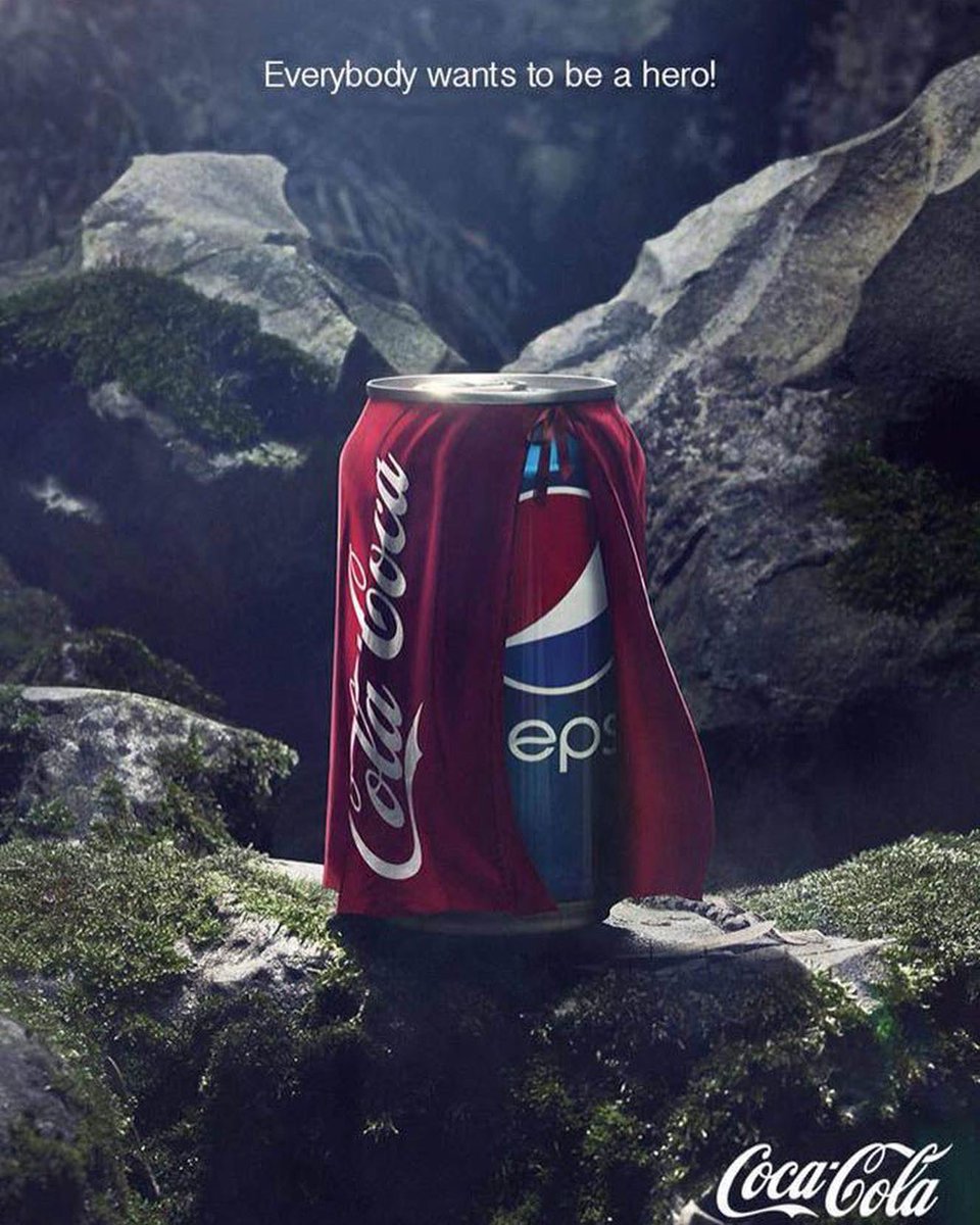 puromerca's tweet photo. Pepsi se disfrazó de "Coca-Cola" en Halloween pero no esperaban una respuesta tan creativa de Coca-Cola.

El anuncio de Pepsi fue creado por Buzz in a Box Bélgica, y el de Coca-Cola fue creado por un fan de la marca.

#PuroMerca 🧡 https://t.co/loEgjPdJXb