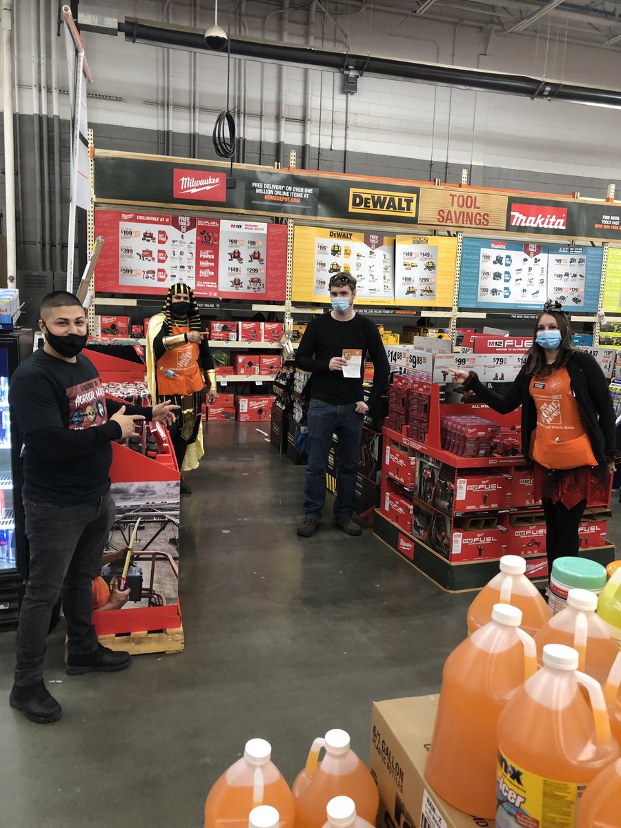 Javi.Almonte (@almontejavi) on Twitter photo Store 1212 recognizing Colin for Doing the right thing & Taking care of our customers by making sure our online orders are all pulled & staged for our customers 📦📦!! <a href="/DLapshan/">Dawn Lapshan</a> Store 1212 recognizing Colin for Doing the right thing & Taking care of our customers by making sure our online orders are all pulled & staged for our customers 📦📦!! <a href="/DLapshan/">Dawn Lapshan</a>