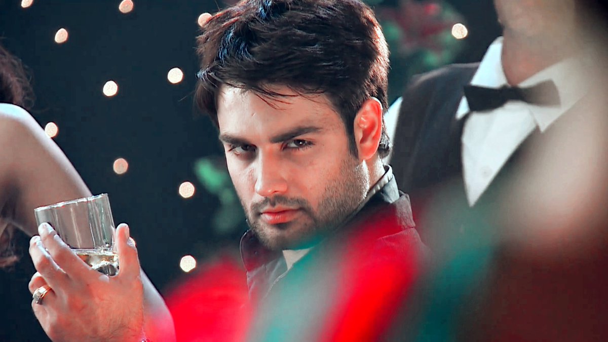 MadhubalaStefan's tweet photo. Gn🌜🌟💫🎸🎇#Vishti ⭐️⭐️🌹🌹👑👑&amp; #Rishbala frnds 🥰

#Vishti You don`t have to speak,it is enough that you appear,the magic is there 🎇

#DrashtiAndVivianAgain💞💞

#DrashtiDhami
#VivianDsena https://t.co/WUXSCfEyGe