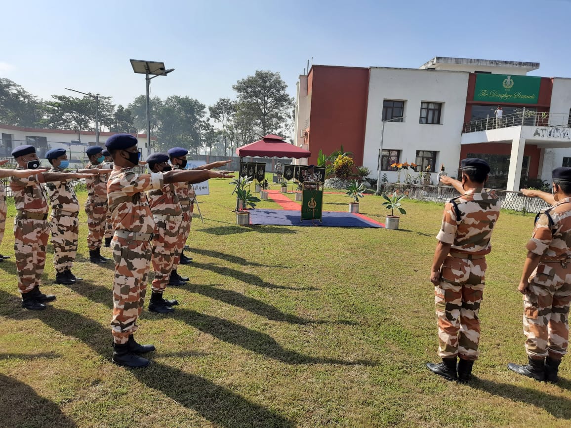 ITBP_official's tweet image. Unity pledge administered at 48th Battalion ITBP Katihar on #NationalUnityDay2020
#Himveers