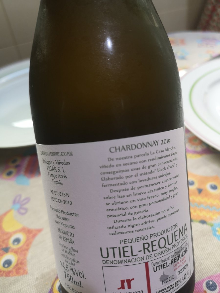 jlpiqueras's tweet photo. Este black chard de @BodegasPigar  está pa que le den un Nobel #blackChard #requena #salvaje #naturalwines https://t.co/mDGJWz21fh