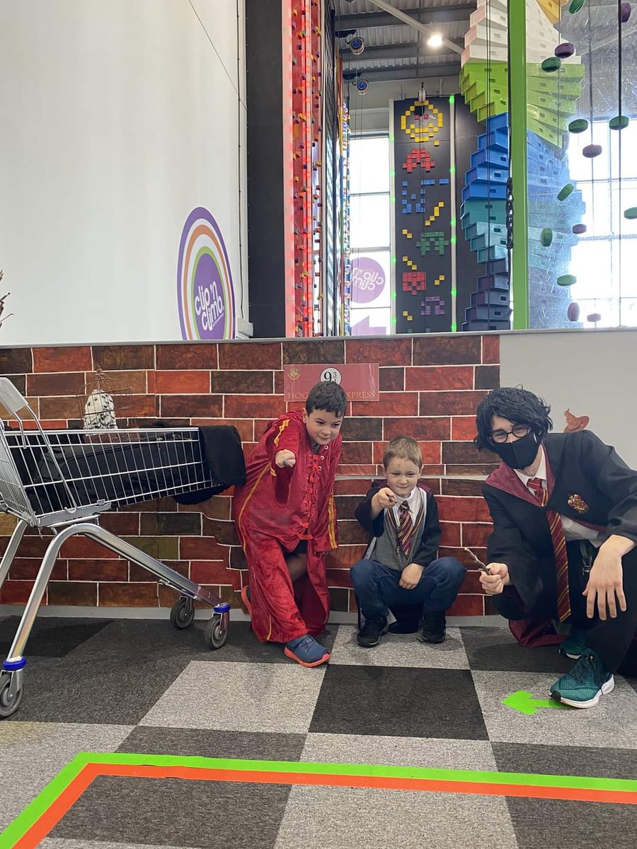 THREE HARRY POTTERS?! 

If you are coming in this weekend you can have your photo taken your favourite Harry Potter characters in front of Platform 9 3/4! 

booking.weston.clipnclimb.co.uk
#westonsuperclimb #cncwsm #clipnclimb